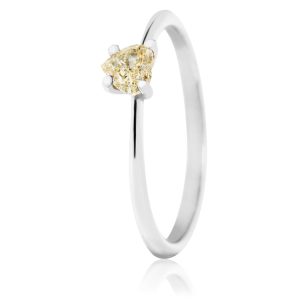 Egyedi szív gyémánt gyűrű fehér arany 0.3 karát briliáns