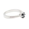 Ezüst eljegyzési gyűrű kerek kék zafír kővel