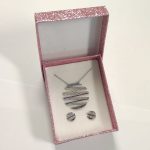 Ékszer díszdoboz közepes méretű rózsaszín