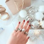 Ezüst pillangó gyűrű zöld kővel