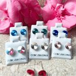 Antiallergén bedugós szilikon fülbevaló zöld cirkónia kővel